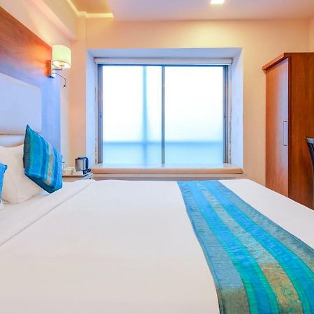 Hotel Oxford ムンバイ エクステリア 写真