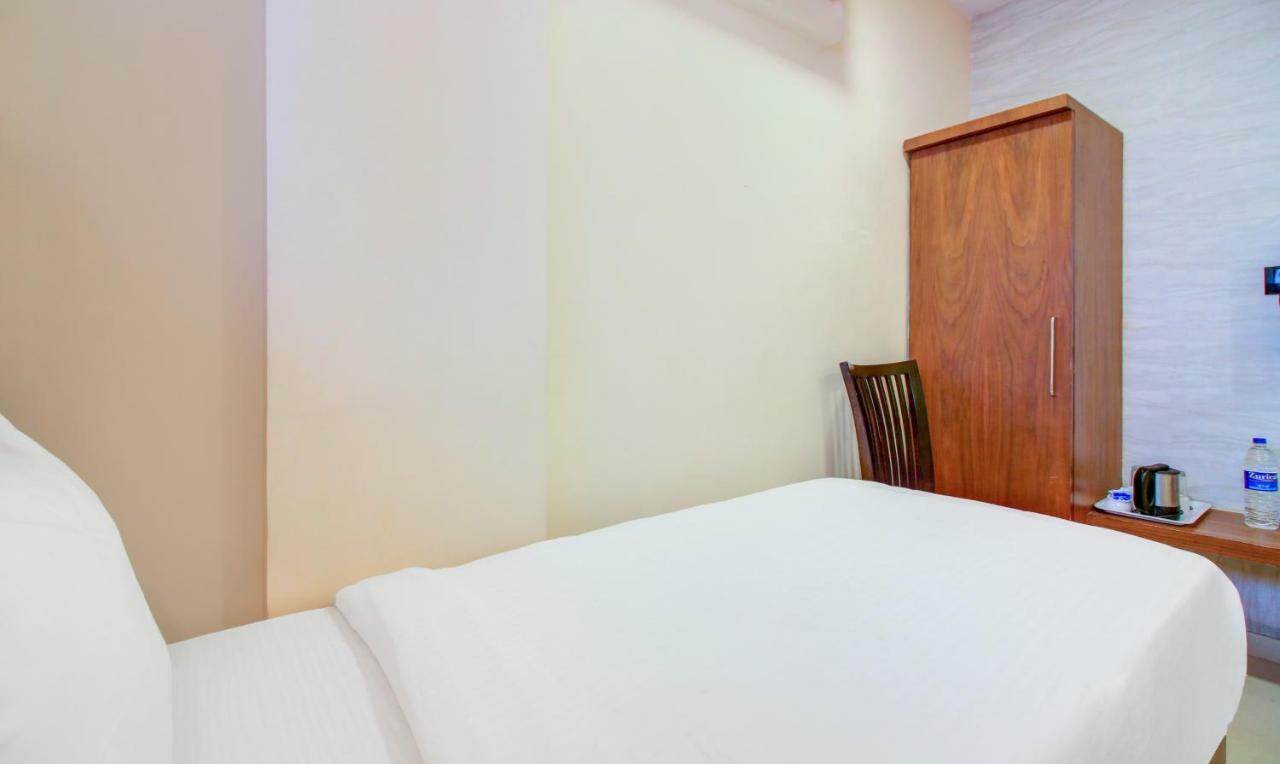 Hotel Oxford ムンバイ エクステリア 写真